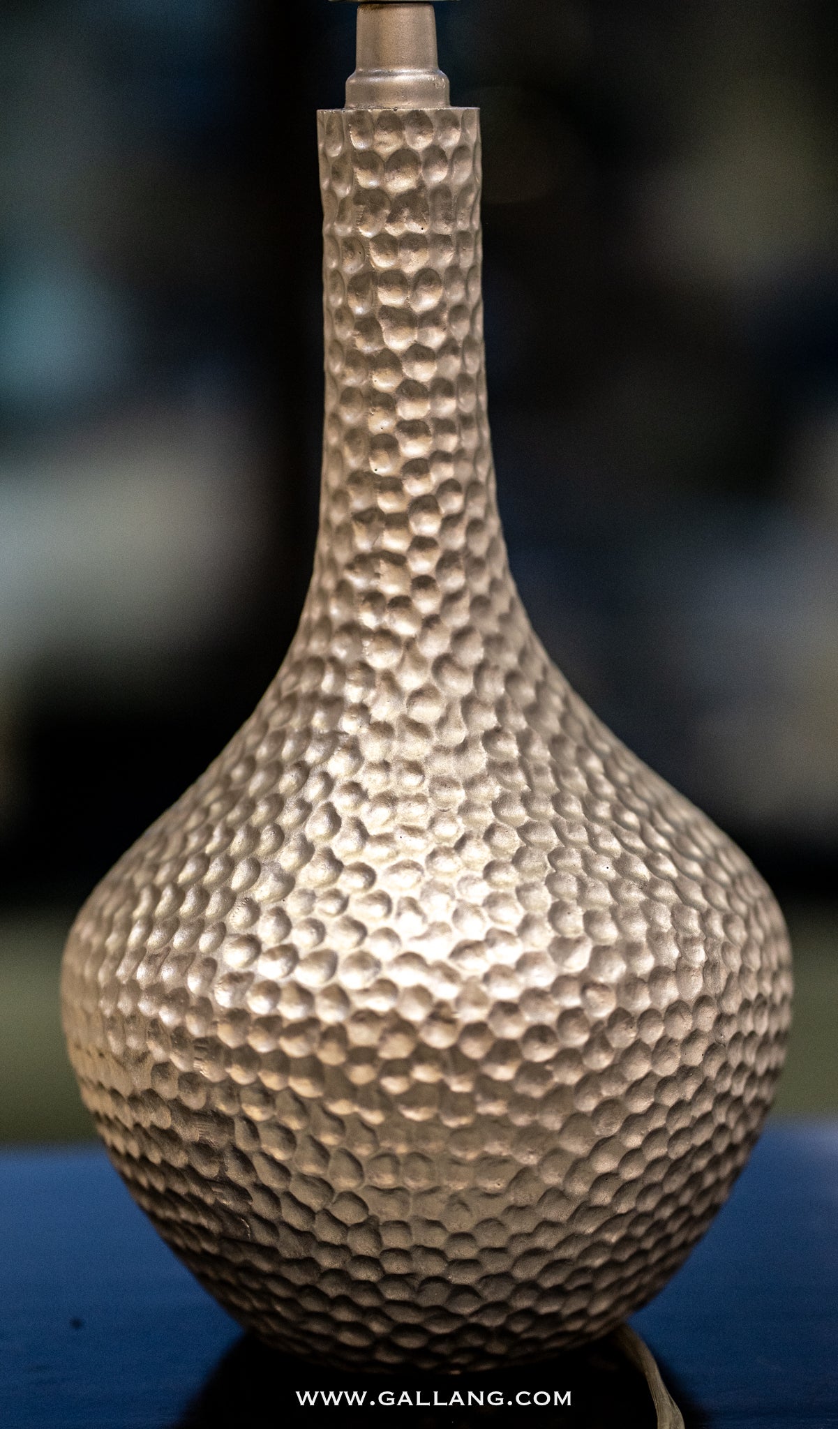 Deep blue textured desk lamp