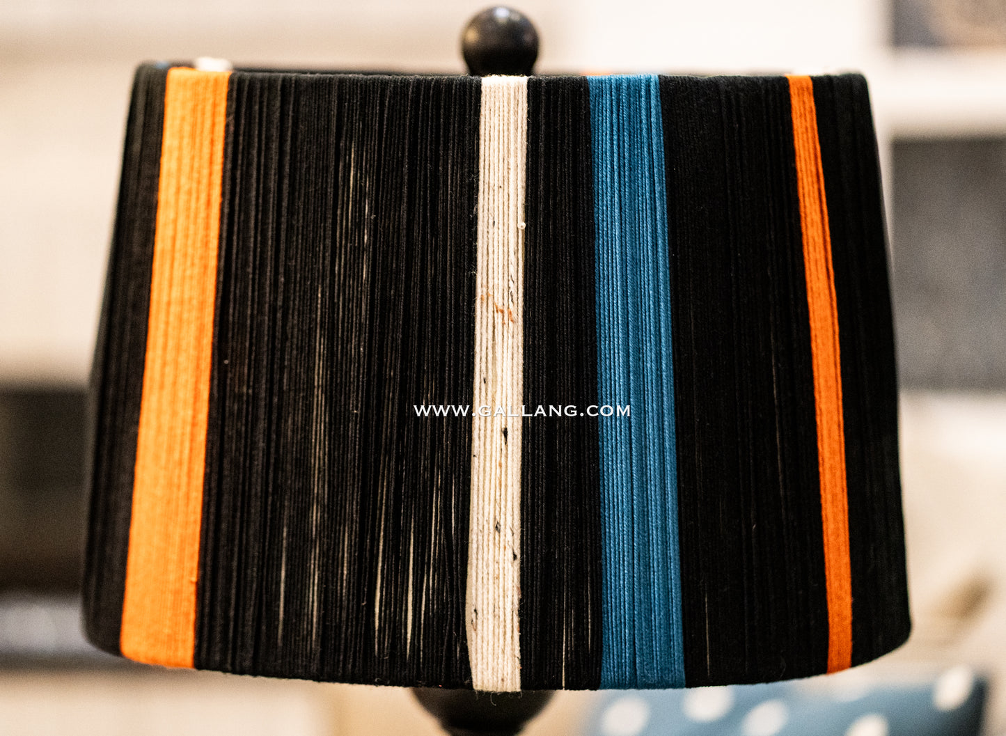 Black yarn desk lamp